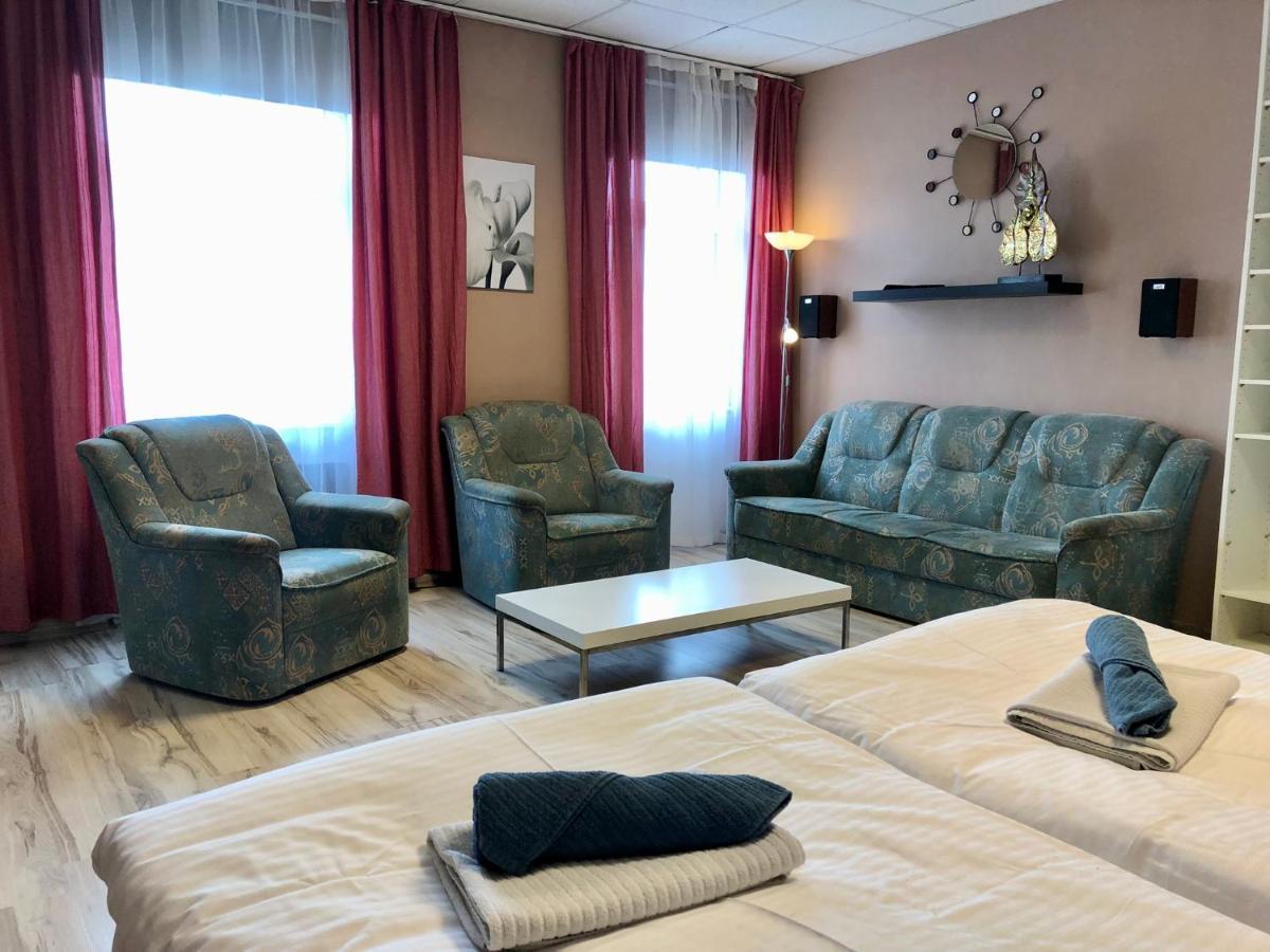 Pension Village Karlovy Vary Dış mekan fotoğraf