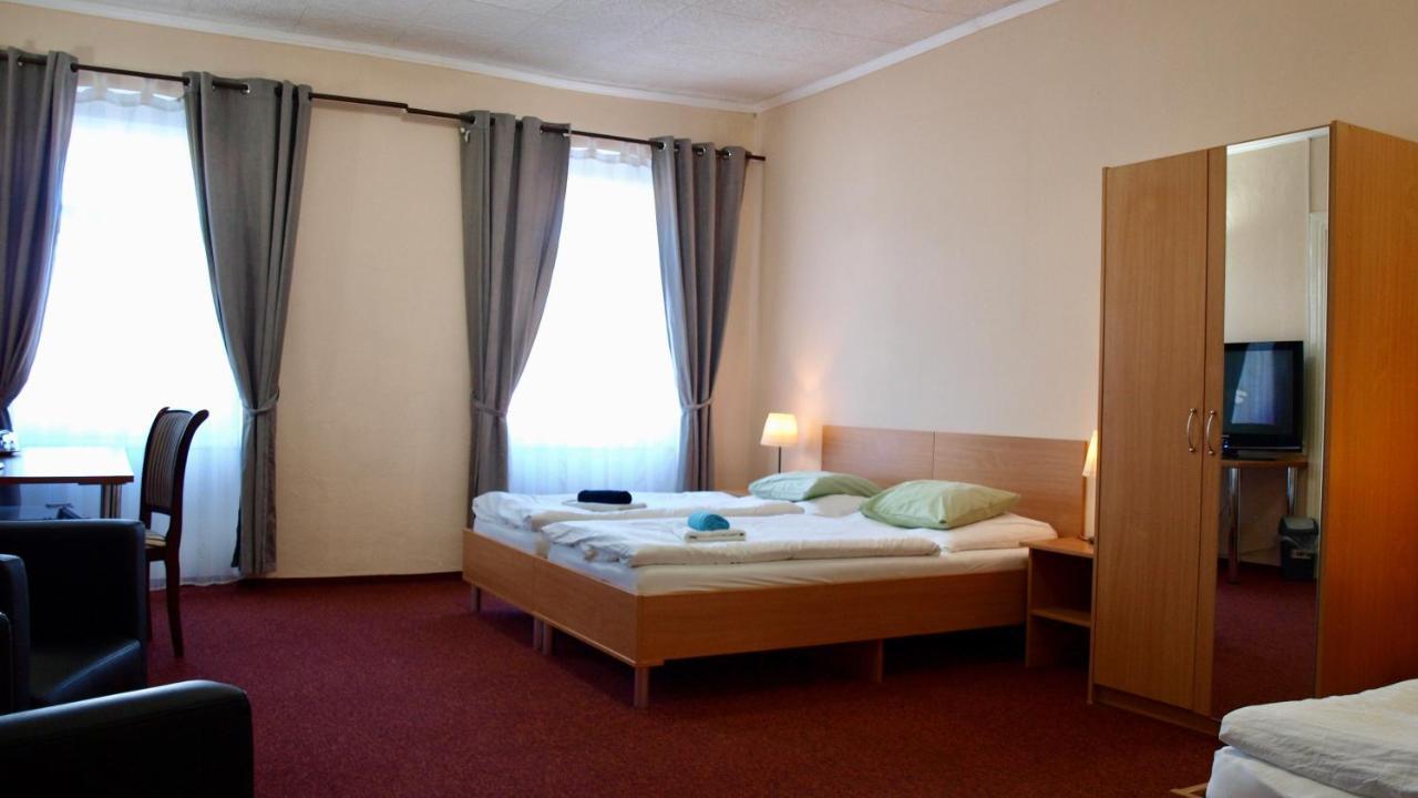 Pension Village Karlovy Vary Dış mekan fotoğraf