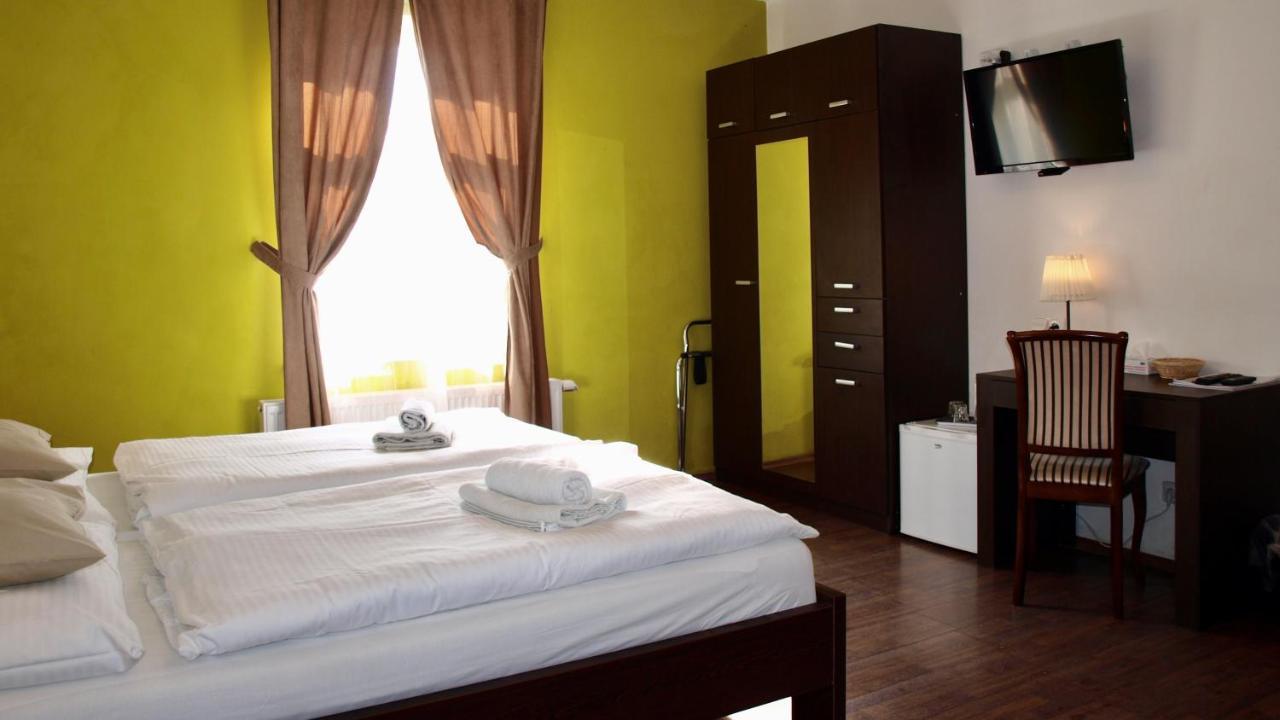 Pension Village Karlovy Vary Dış mekan fotoğraf
