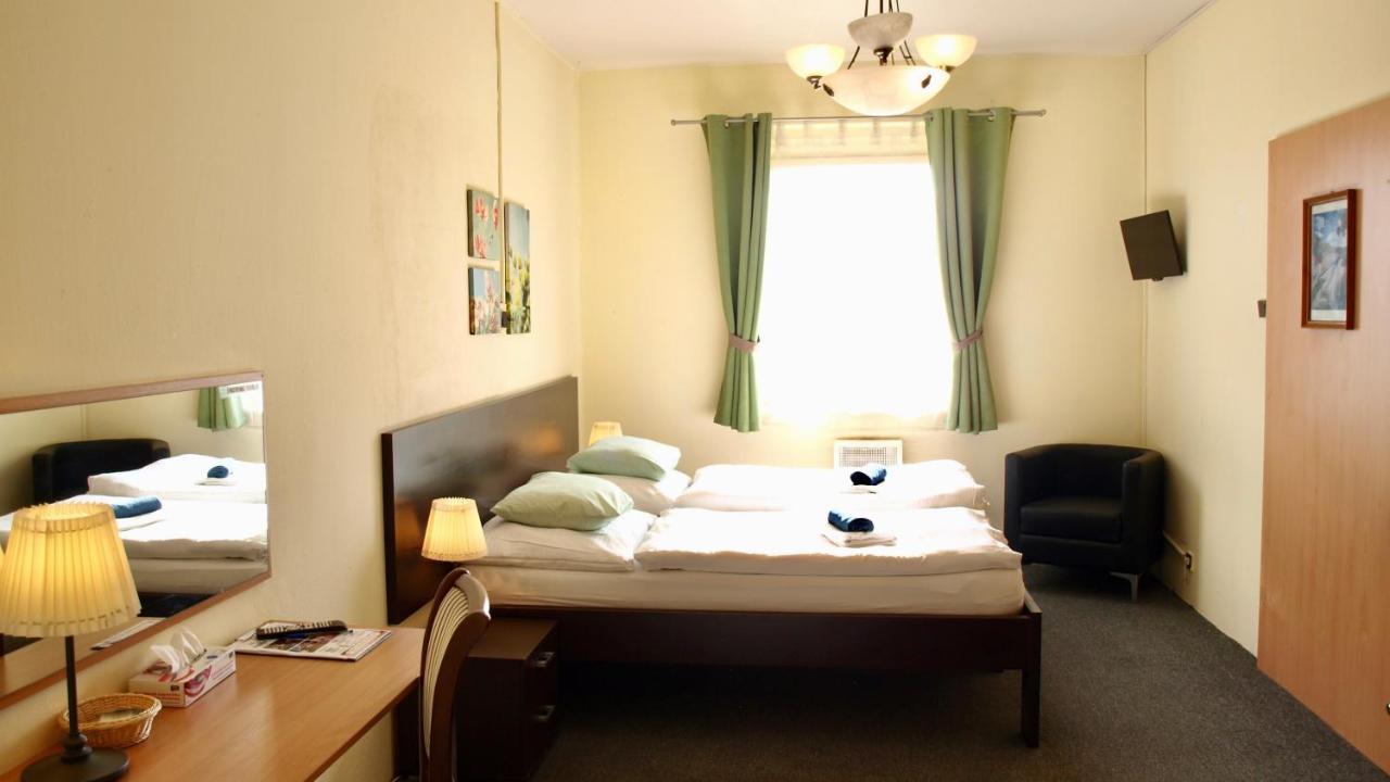 Pension Village Karlovy Vary Dış mekan fotoğraf