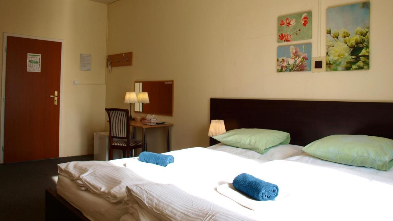 Pension Village Karlovy Vary Dış mekan fotoğraf